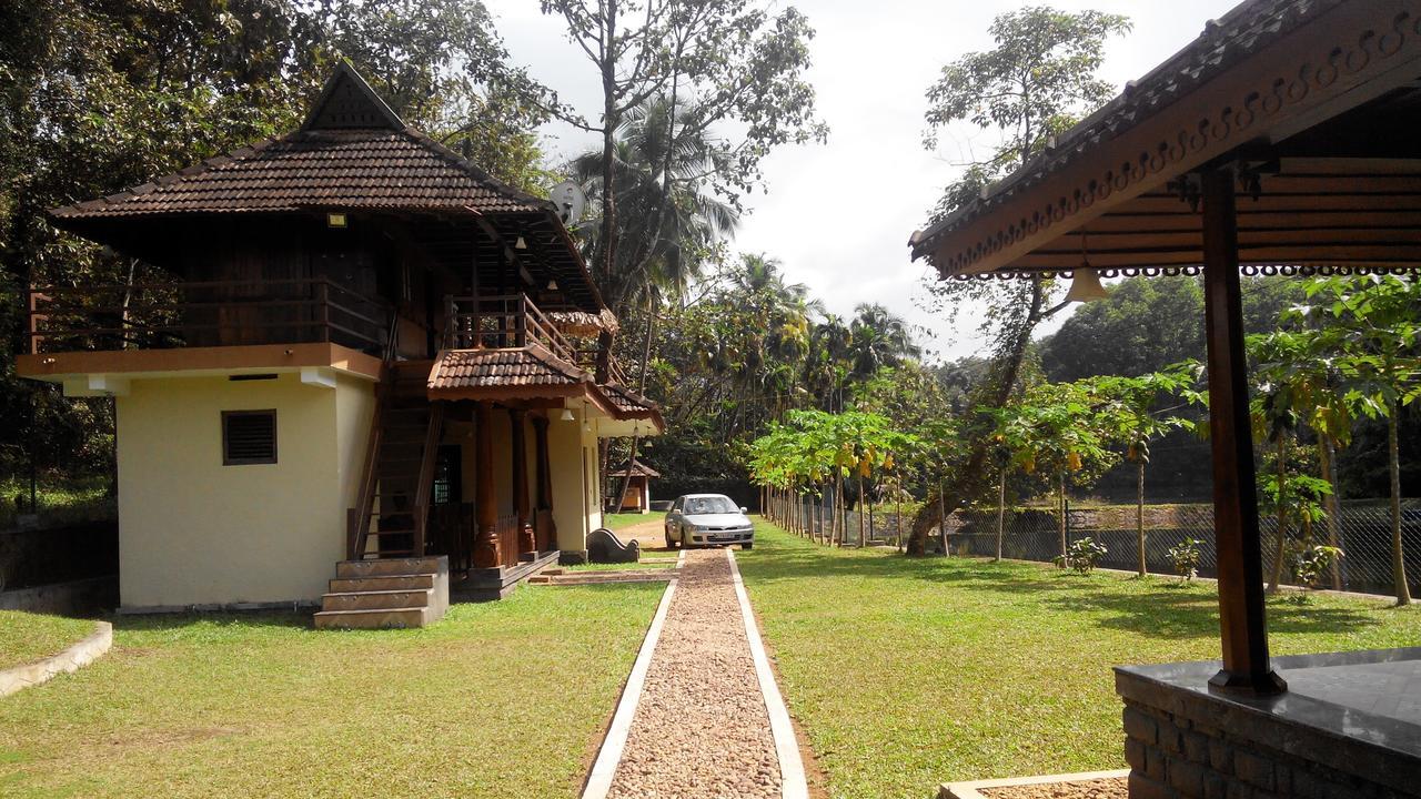 7Th Heaven Resorts Kochi Exterior photo